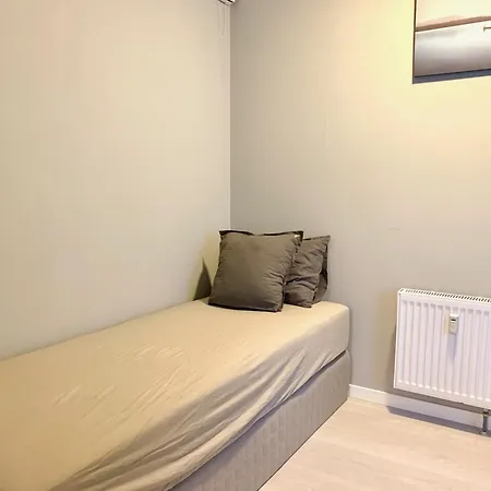 Demims Centre - Parking *